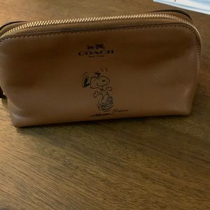 Coach peanuts bag with snoopy